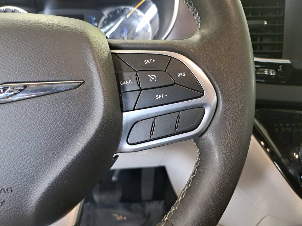 Used 2023 Chrysler Voyager LX FWD image 19