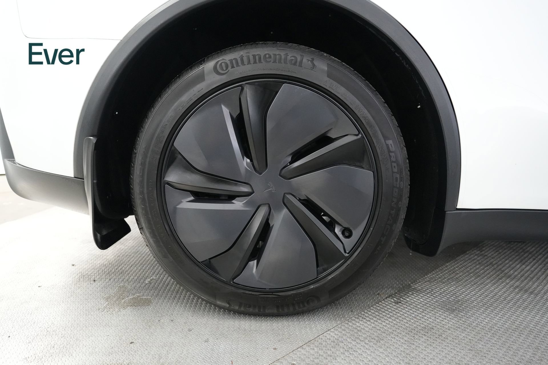 Used 2026 Tesla Model Y Long Range image 21