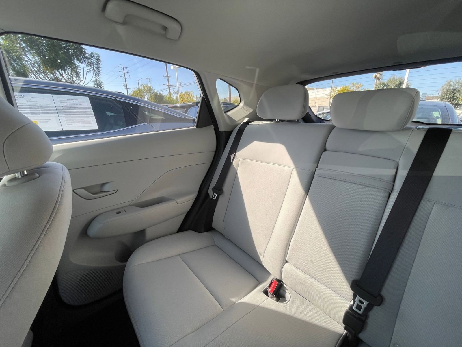 Used 2025 Hyundai Kona SEL FWD image 40