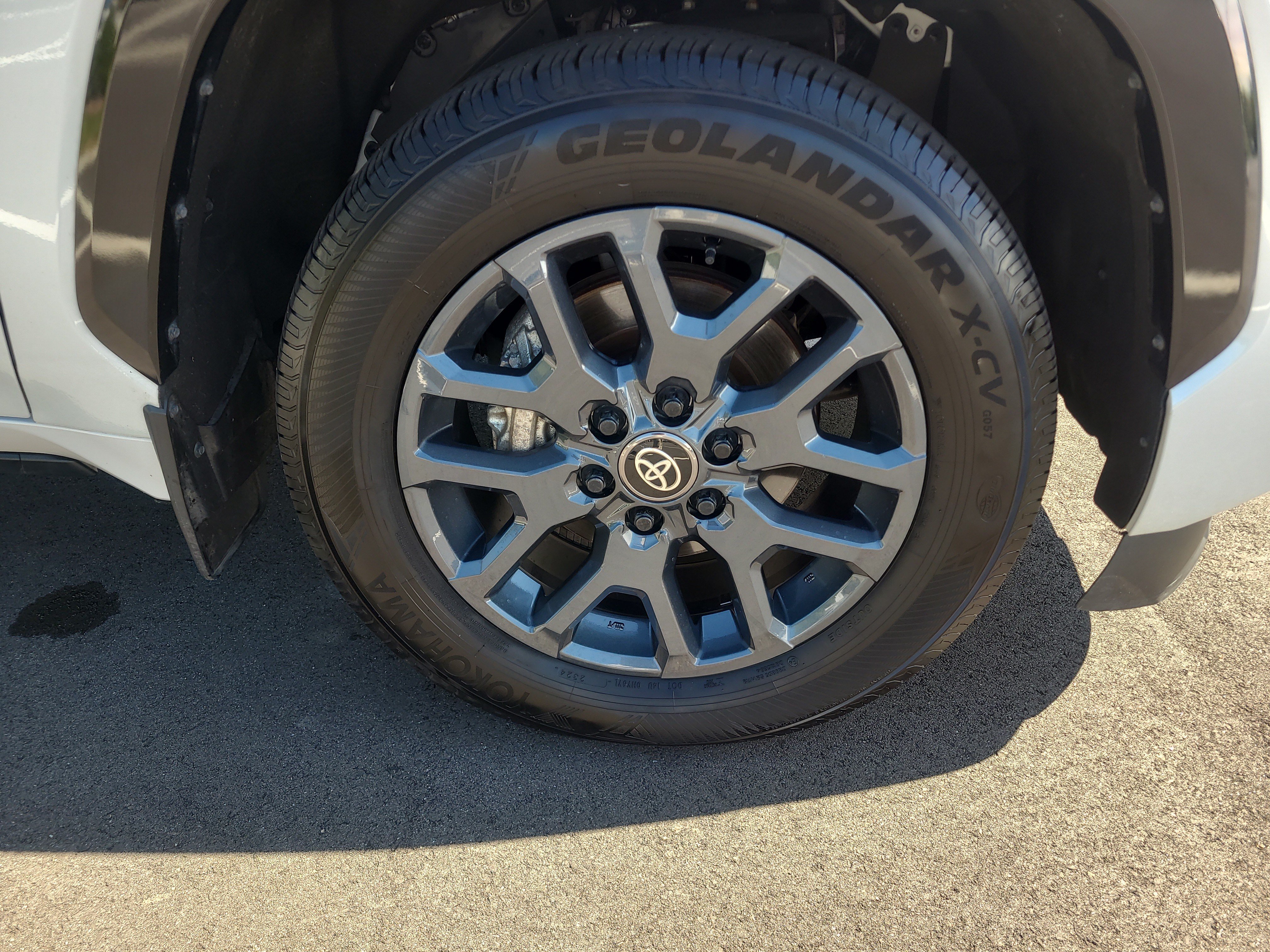 Certified 2025 Toyota Sequoia Platinum AWD/4WD image 12