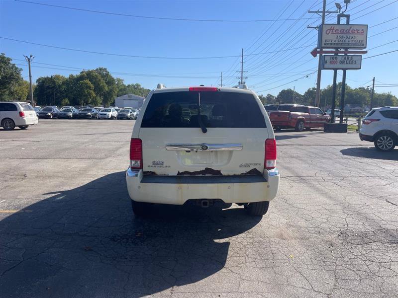 Used 2009 Chrysler Aspen Limited AWD/4WD image 6