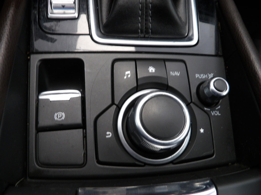 Used 2018 MAZDA MAZDA3 Touring FWD image 32