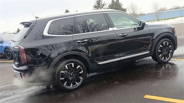 Certified 2023 Kia Telluride SX image 3