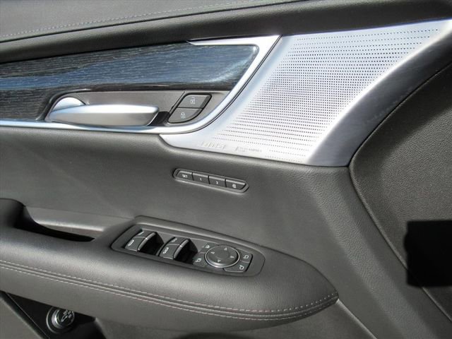 Certified 2025 Cadillac XT5 Premium Luxury image 21