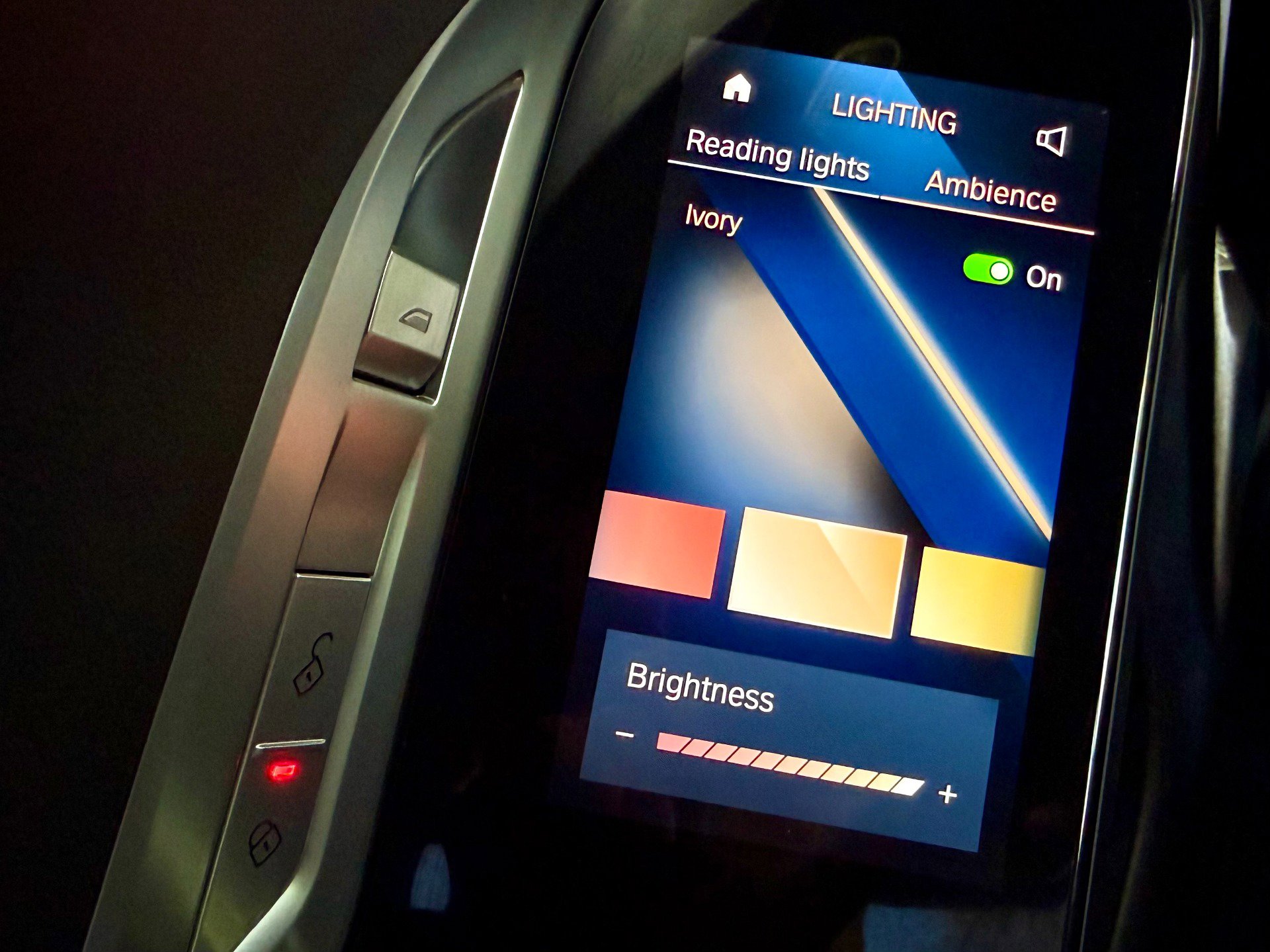 Used 2025 BMW 760i xDrive w/ Executive Package AWD/4WD image 41