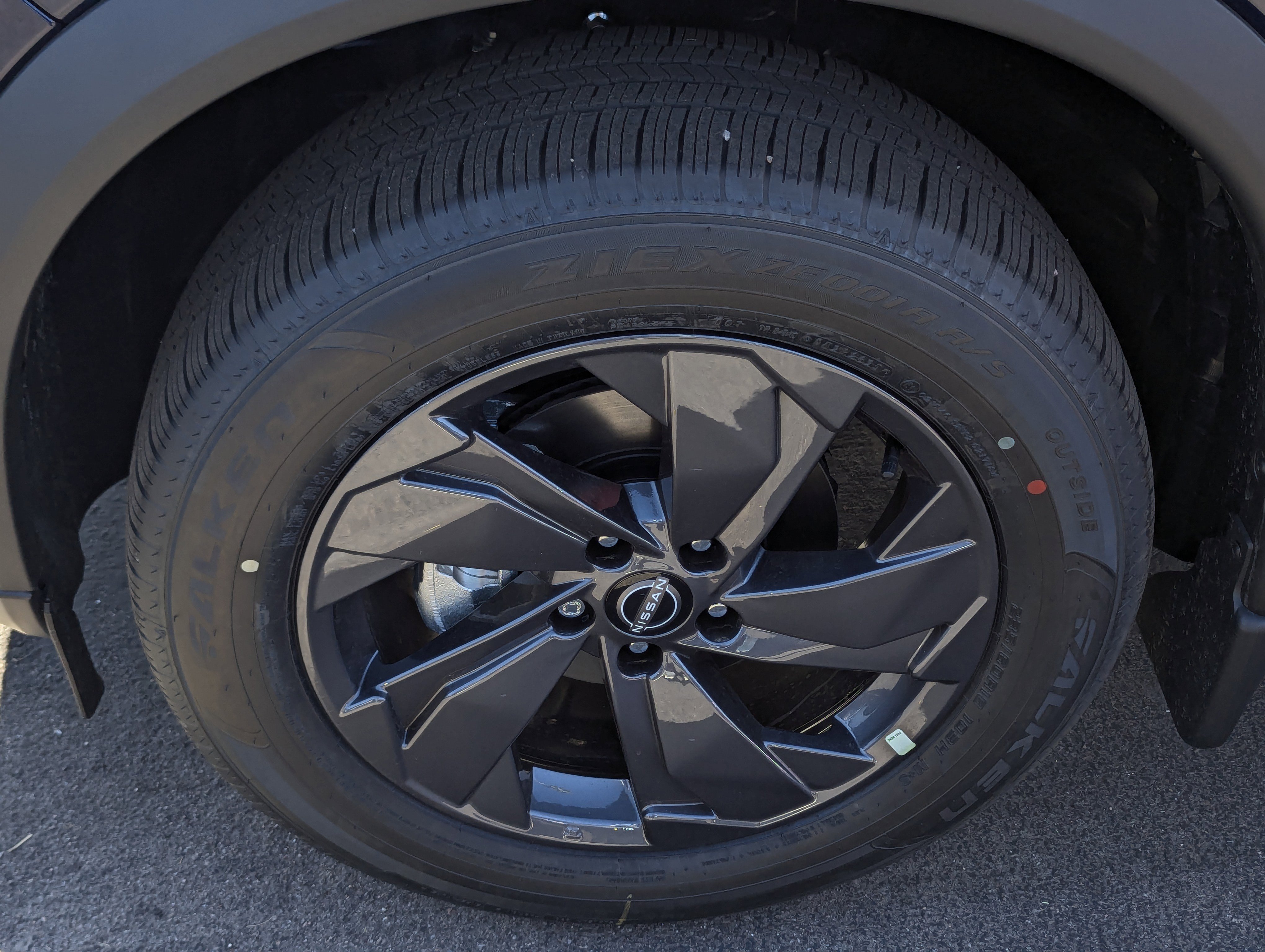 New 2026 Nissan Rogue SV image 7