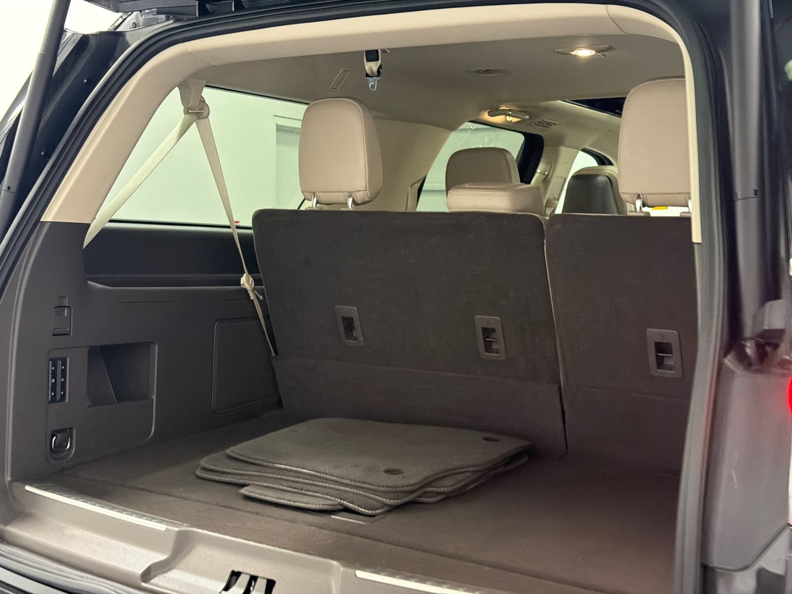 Certified 2024 Lincoln Navigator L Reserve AWD/4WD image 8