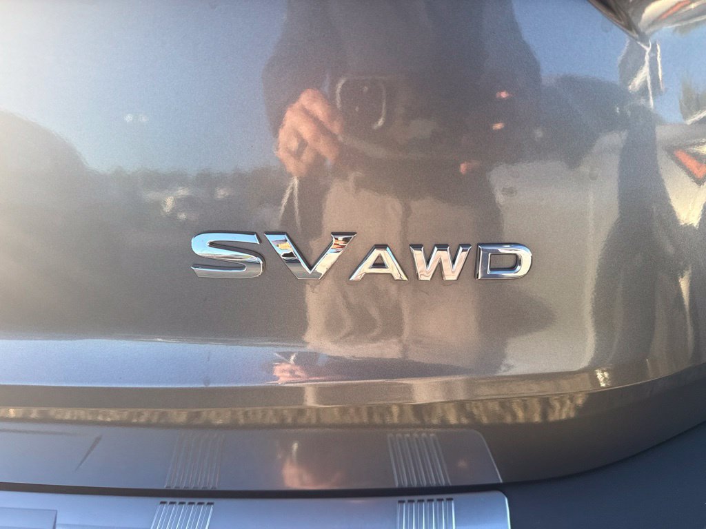 Certified 2023 Nissan Rogue SV w/ SV Premium B Package AWD/4WD image 3