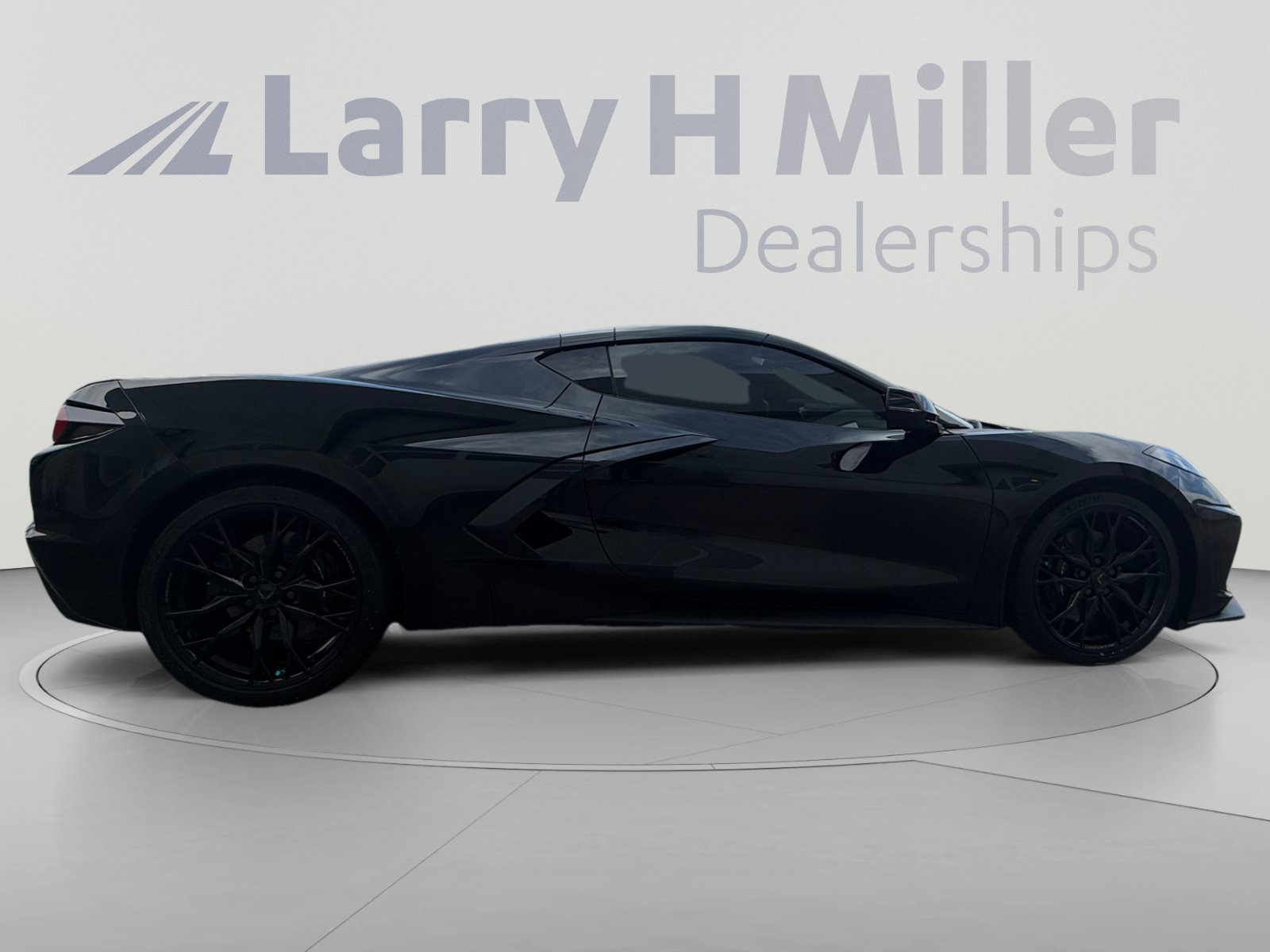 Used 2025 Chevrolet Corvette Stingray Coupe w/ 1LT RWD image 6