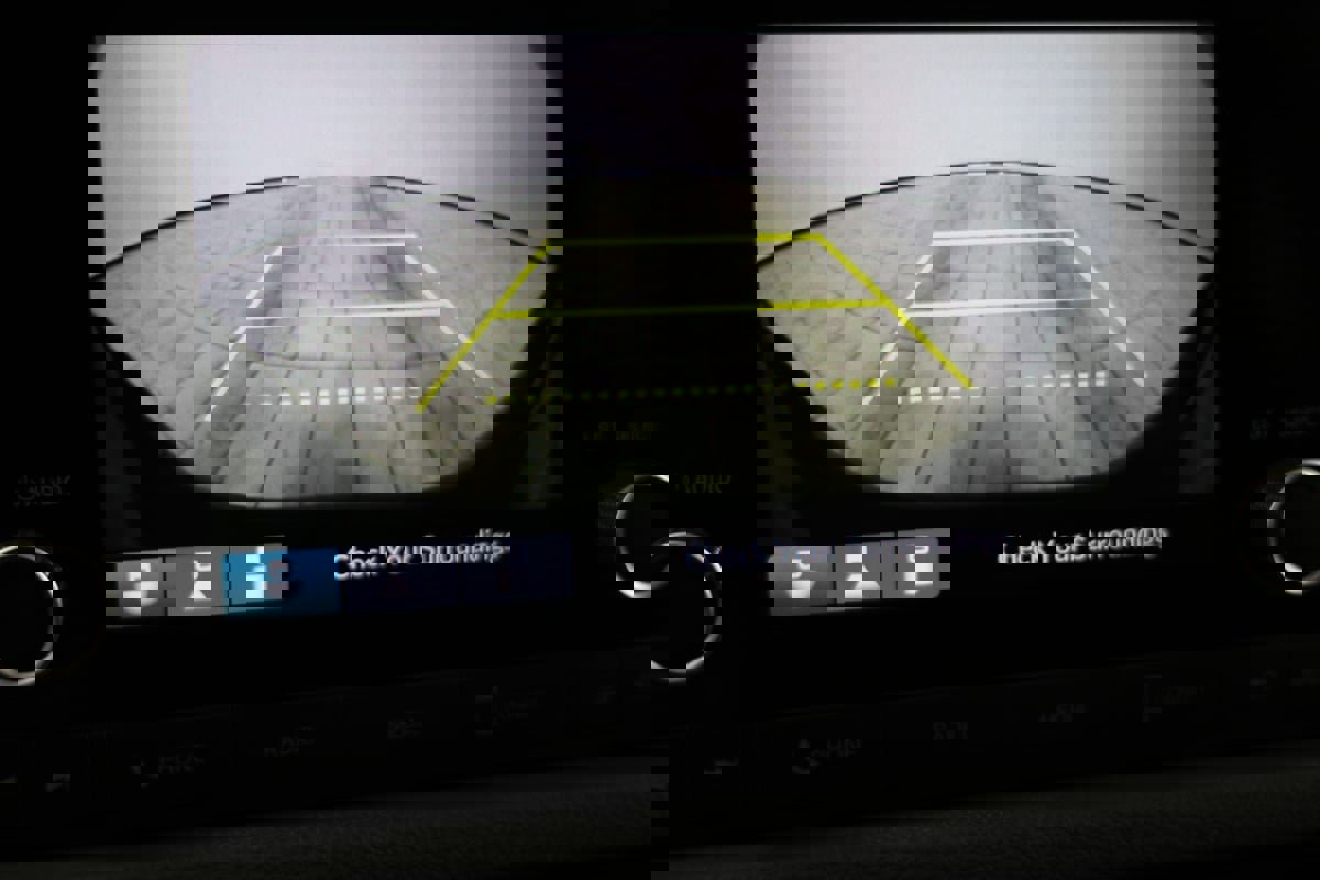 Used 2023 Honda Civic Sport image 6