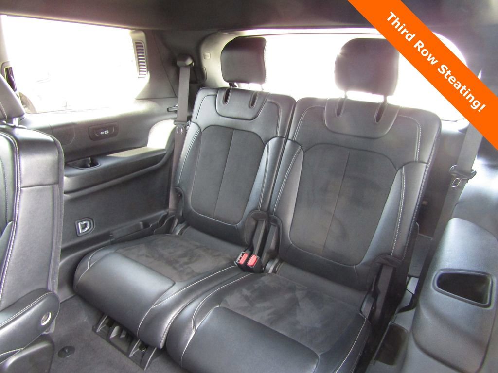 Used 2024 Jeep Grand Cherokee L Altitude AWD/4WD image 18