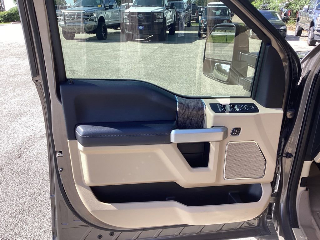 Used 2019 Ford F250 Lariat w/ Lariat Value Package AWD/4WD image 30