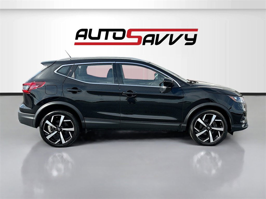 Used 2022 Nissan Rogue Sport SL w/ Premium Package image 8
