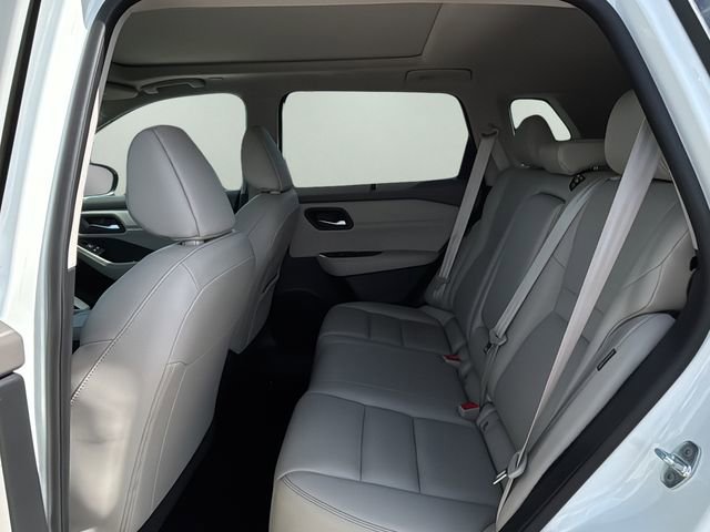 Used 2023 Nissan Rogue SL w/ SL Premium Package FWD image 14