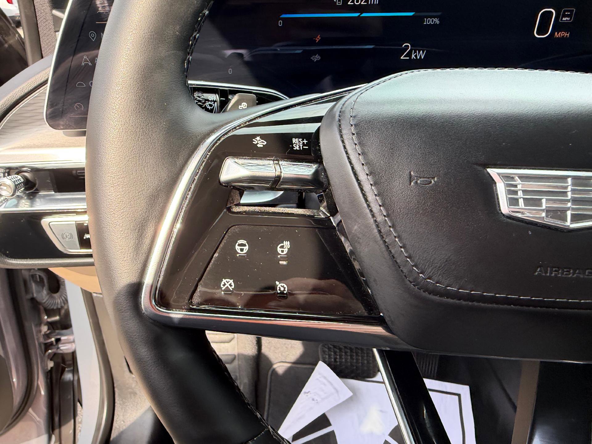 Certified 2024 Cadillac Lyriq Luxury w/ Nappa Leather Package image 24