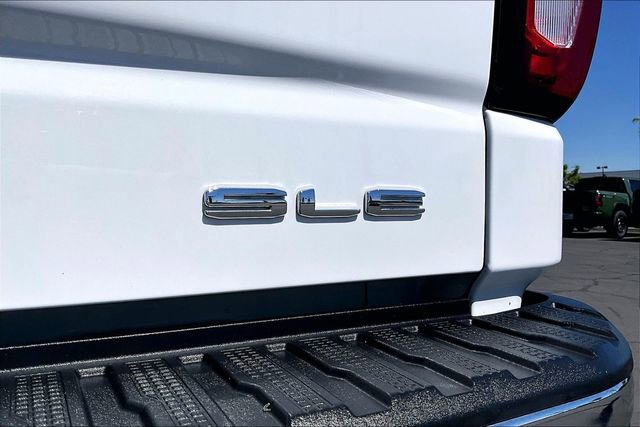 Used 2023 GMC Sierra 1500 SLE image 25