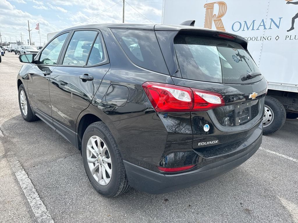 Used 2020 Chevrolet Equinox LS image 3