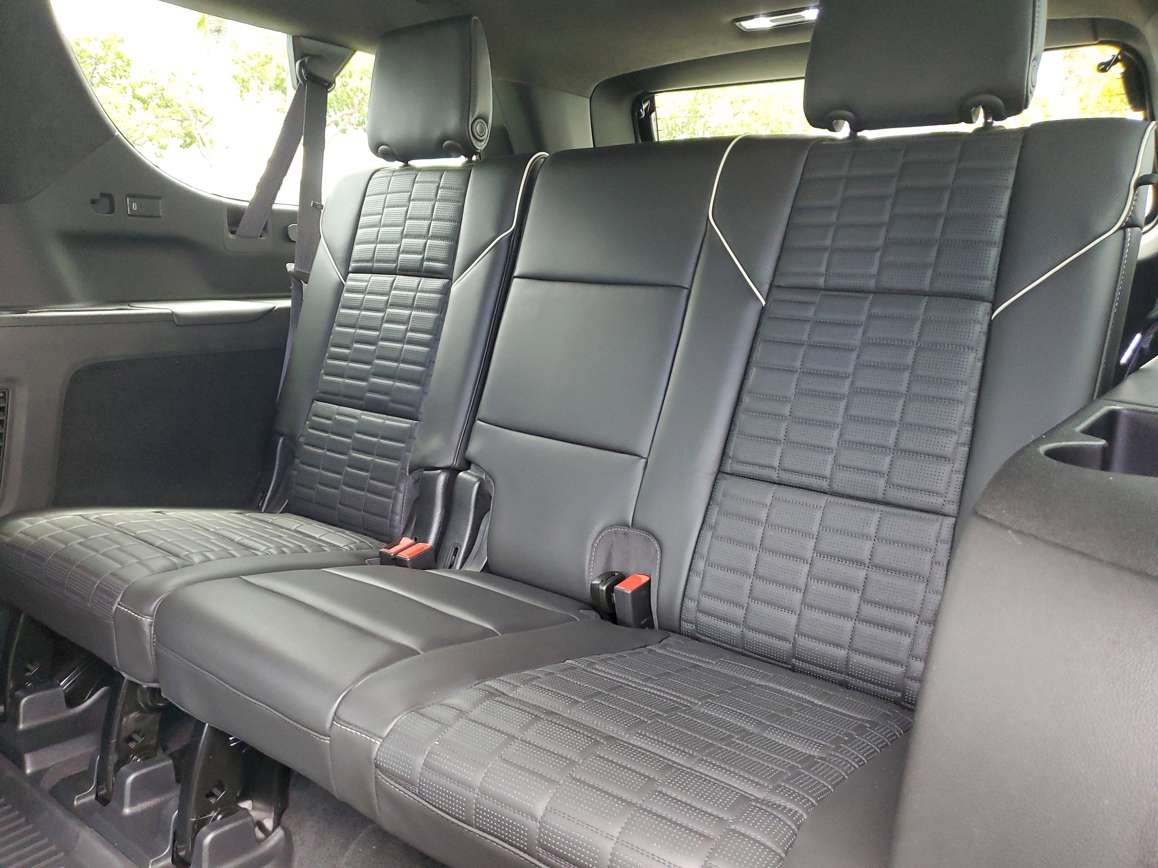 Used 2022 Cadillac Escalade ESV Sport Platinum w/ LPO, ONYX Package image 12