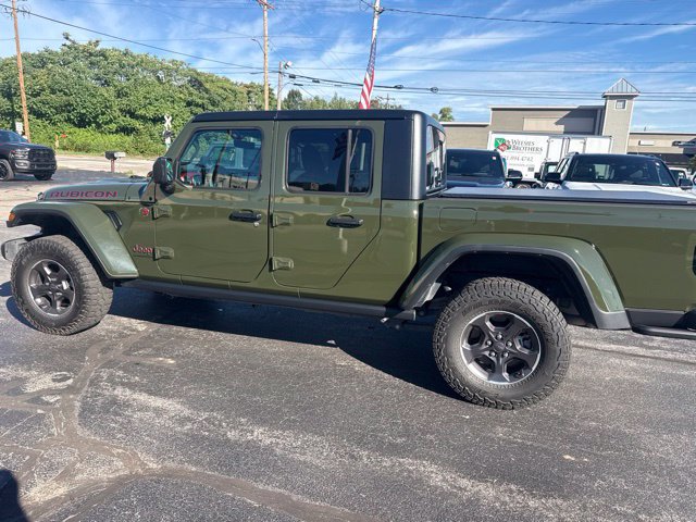 Used 2023 Jeep Gladiator Rubicon w/ Cold Weather Group AWD/4WD image 3