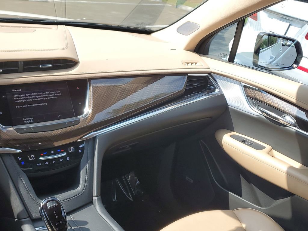Certified 2024 Cadillac XT6 Premium Luxury w/ Platinum Package image 20