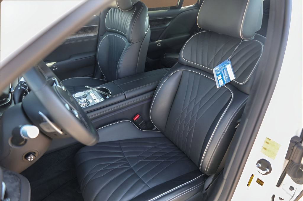 Used 2025 Genesis G90 3.5T image 7