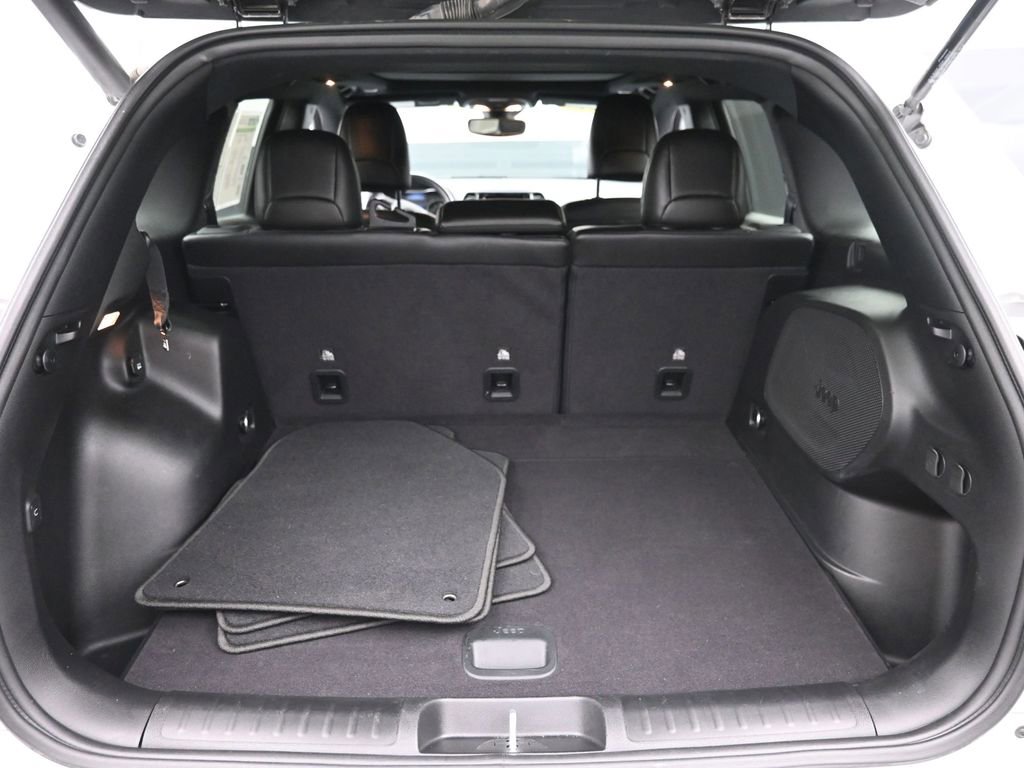 Used 2021 Jeep Cherokee High Altitude image 10