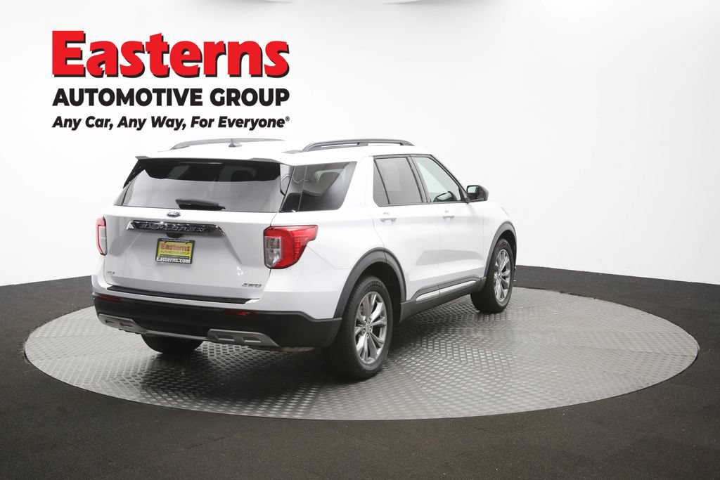 Used 2022 Ford Explorer XLT w/ Equipment Group 202A AWD/4WD image 43