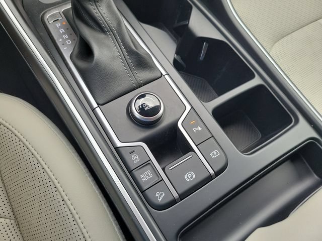 Certified 2025 Kia Sorento S FWD image 28