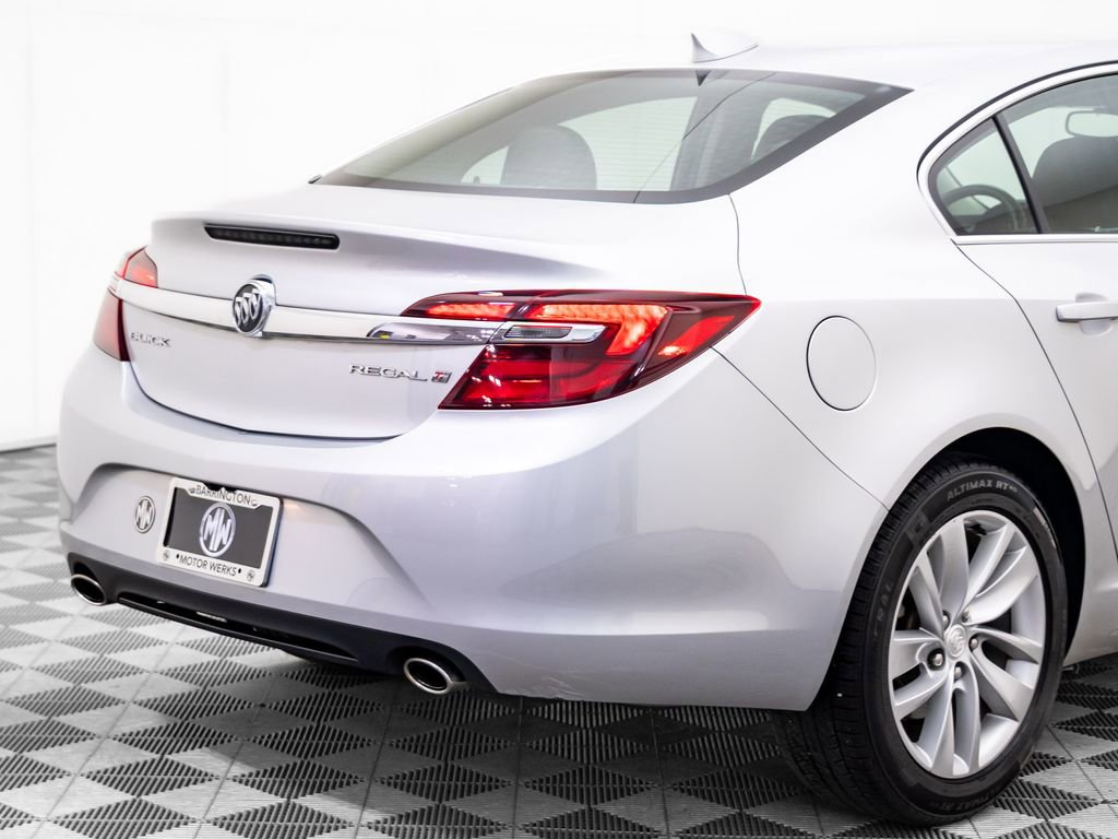 Used 2016 Buick Regal image 32