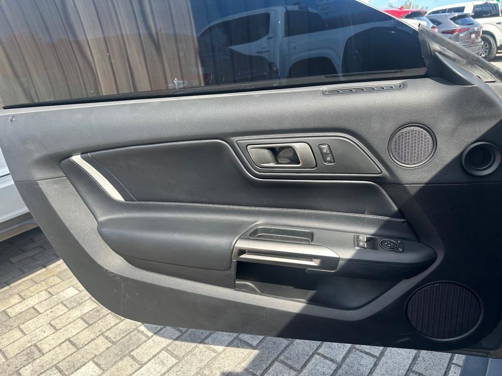 Used 2021 Ford Mustang Shelby GT500 w/ Technology Package image 14