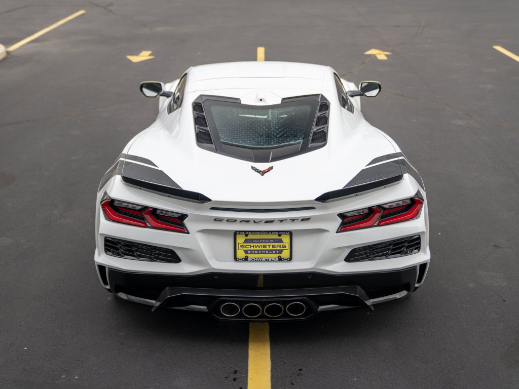 Used 2025 Chevrolet Corvette Z06 RWD image 5