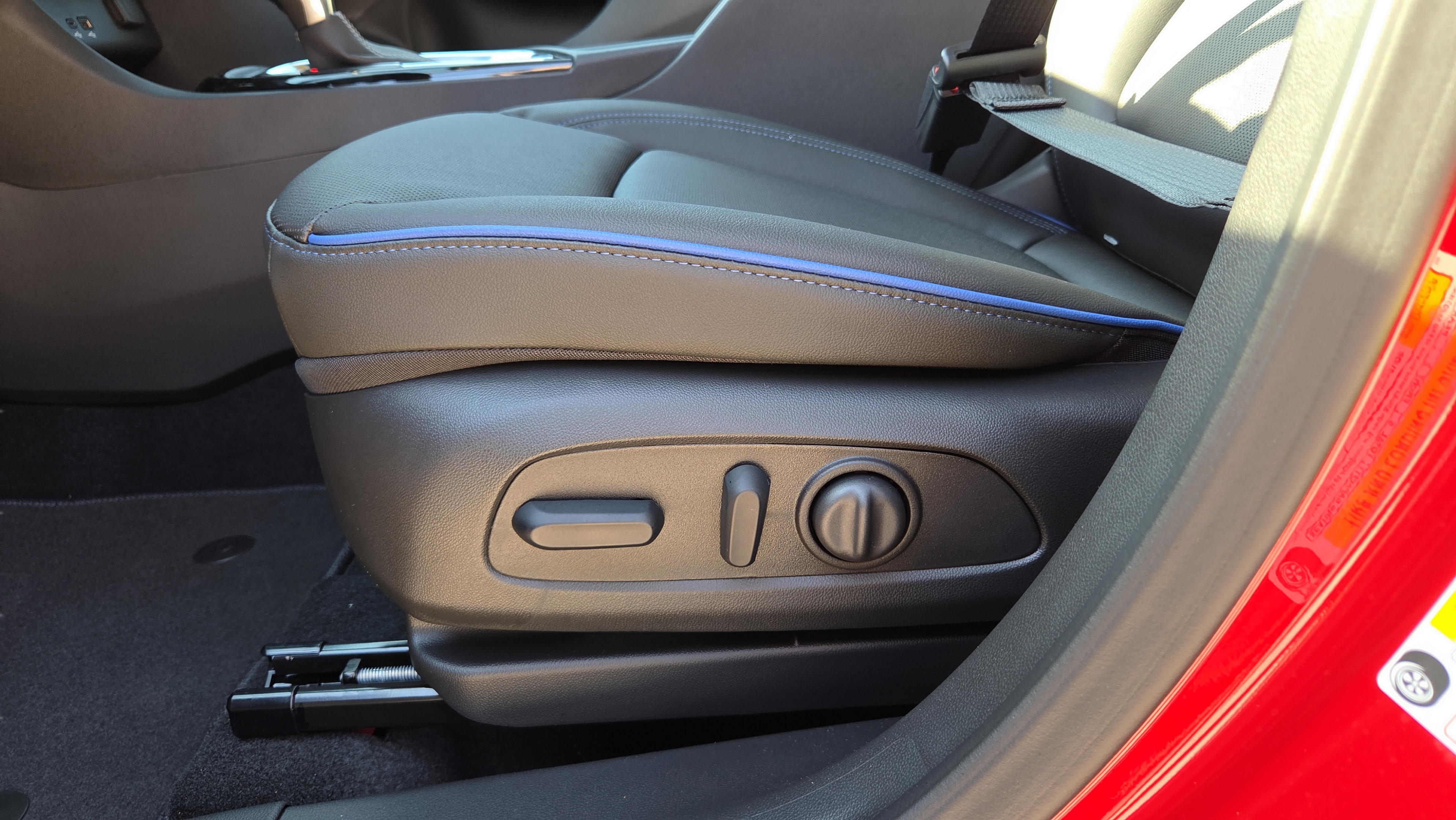 New 2026 Buick Encore GX Sport Touring w/ Advanced Technology Package FWD image 23