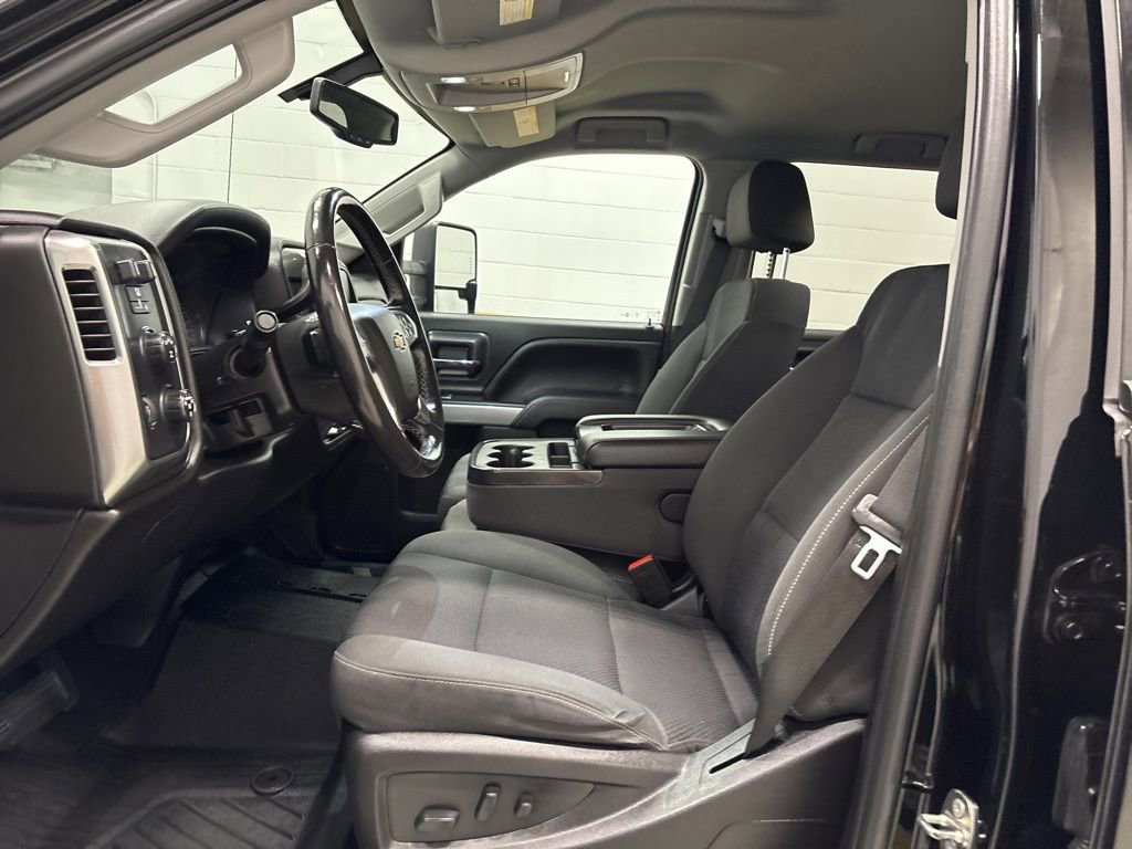 Used 2018 Chevrolet Silverado 2500 LT w/ All Star Edition AWD/4WD image 17