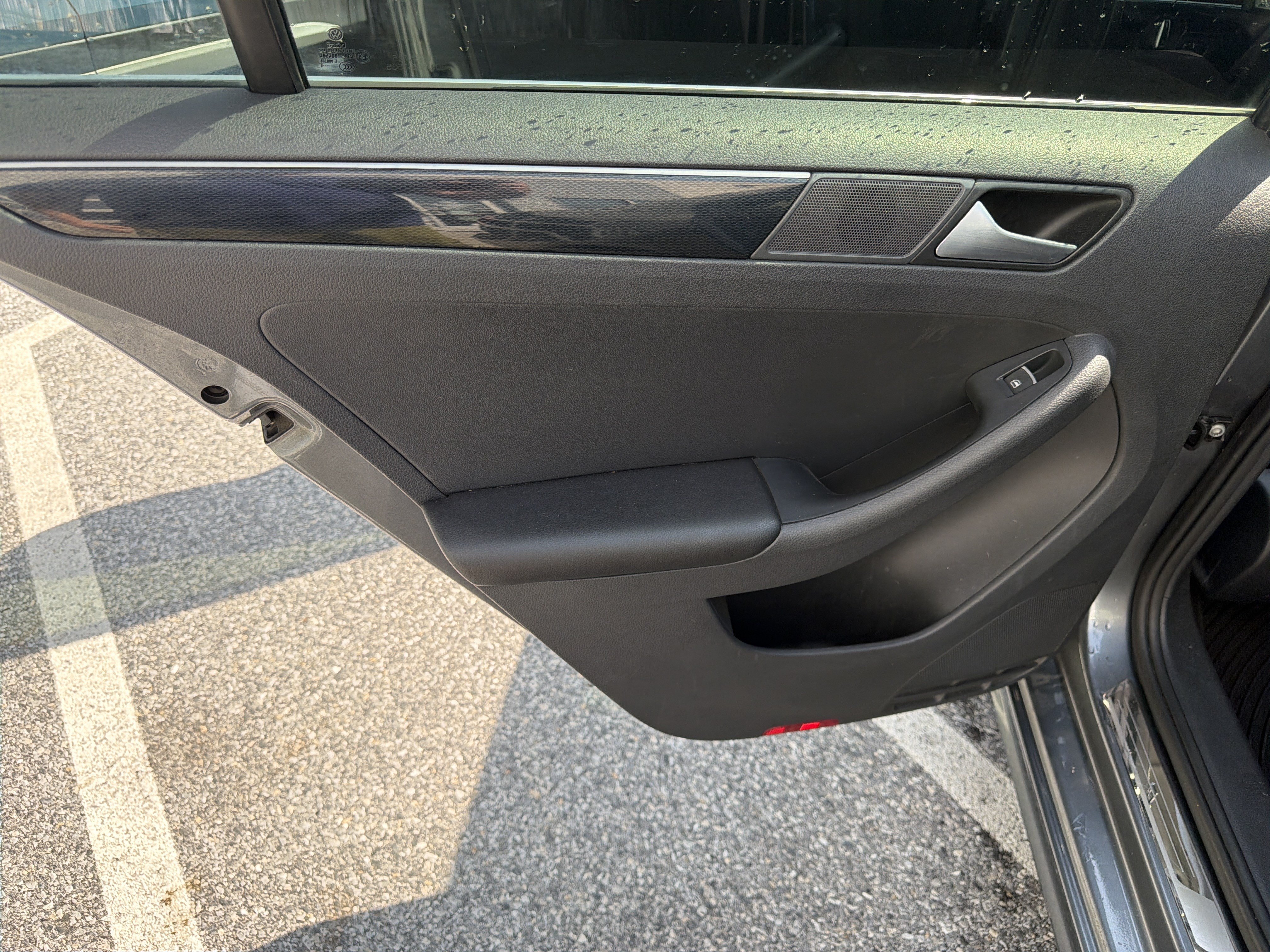 Used 2016 Volkswagen Jetta SEL FWD image 14