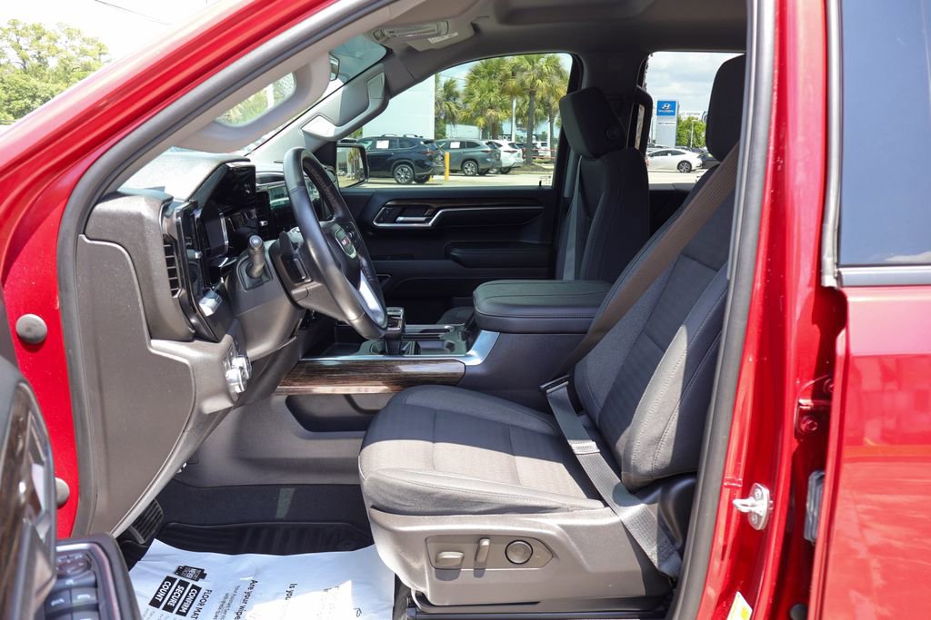 Used 2024 GMC Sierra 1500 Elevation AWD/4WD image 8