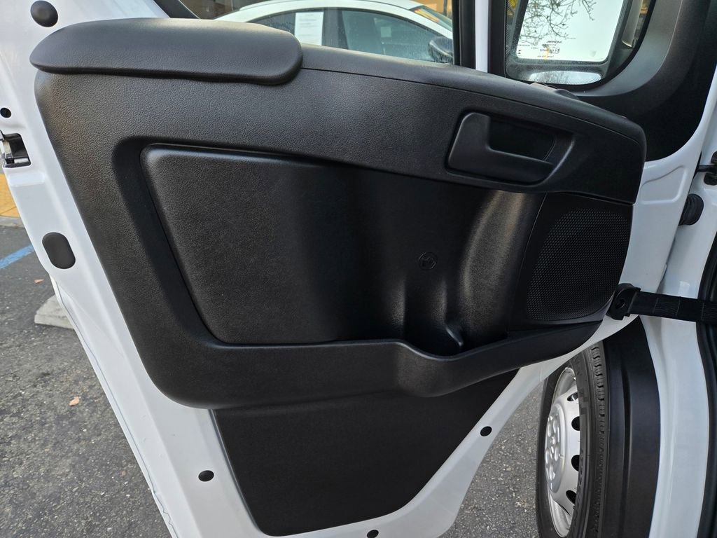 Used 2023 RAM ProMaster 2500 image 12