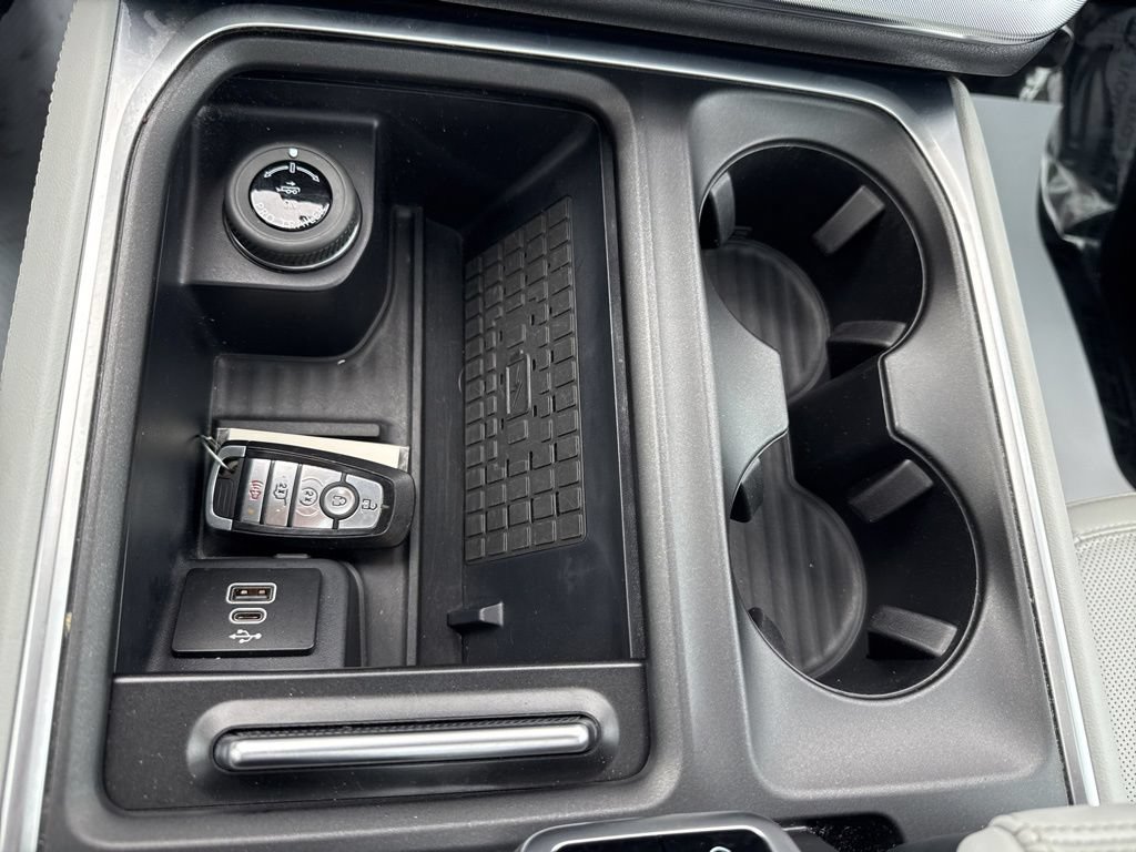 Used 2025 Ford Expedition Max Platinum AWD/4WD image 18
