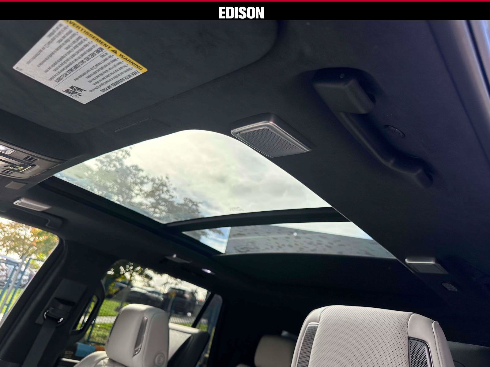 Used 2025 Cadillac Escalade Sport Platinum AWD/4WD image 20