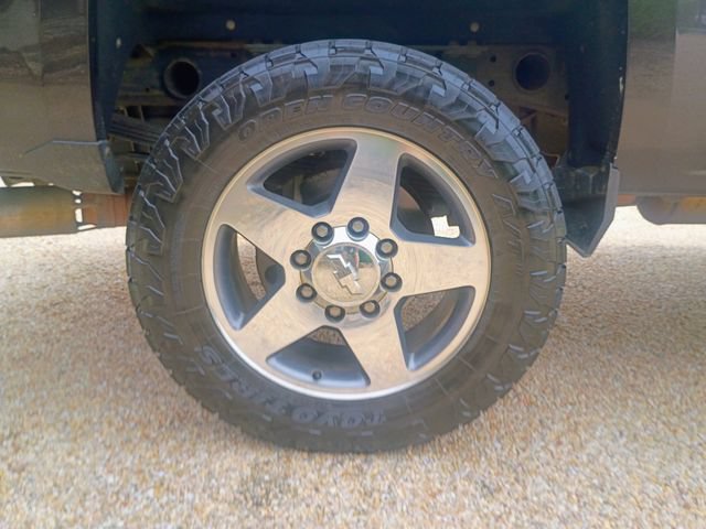 Used 2018 Chevrolet Silverado 2500 LTZ w/ Duramax Plus Package AWD/4WD image 16