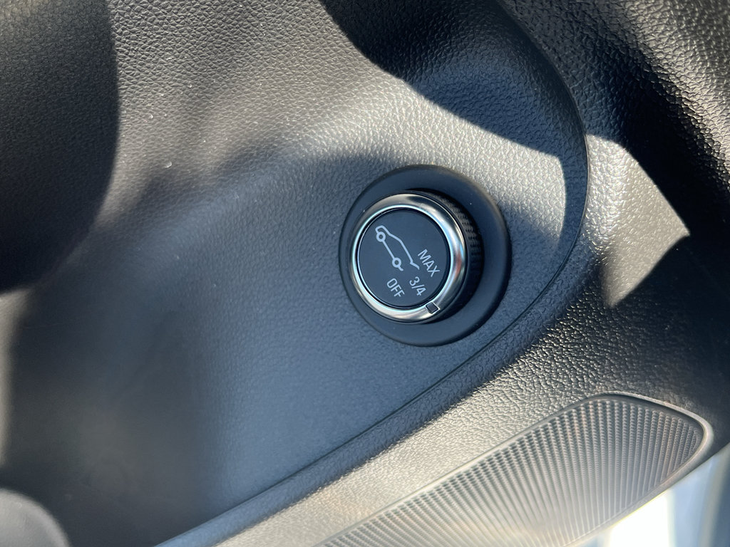 Used 2025 Buick Envista Avenir FWD image 11
