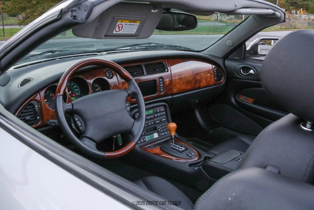 Used 2001 Jaguar XK8 Convertible RWD image 53