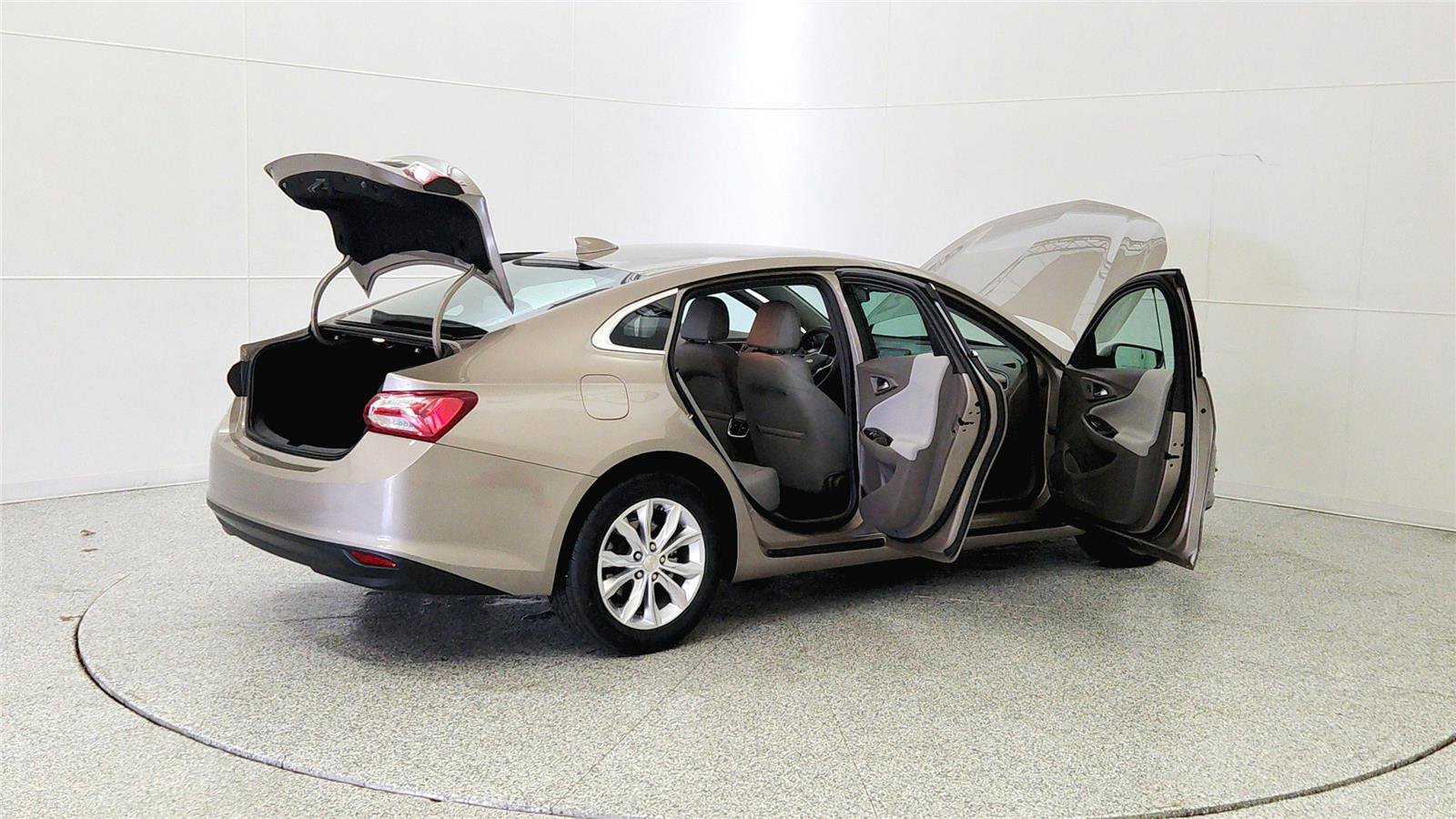 Used 2022 Chevrolet Malibu LT image 12
