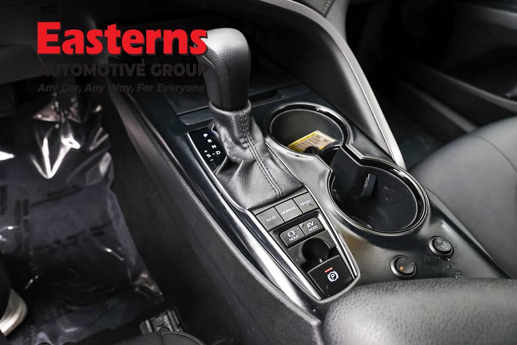 Used 2020 Toyota Camry LE image 13