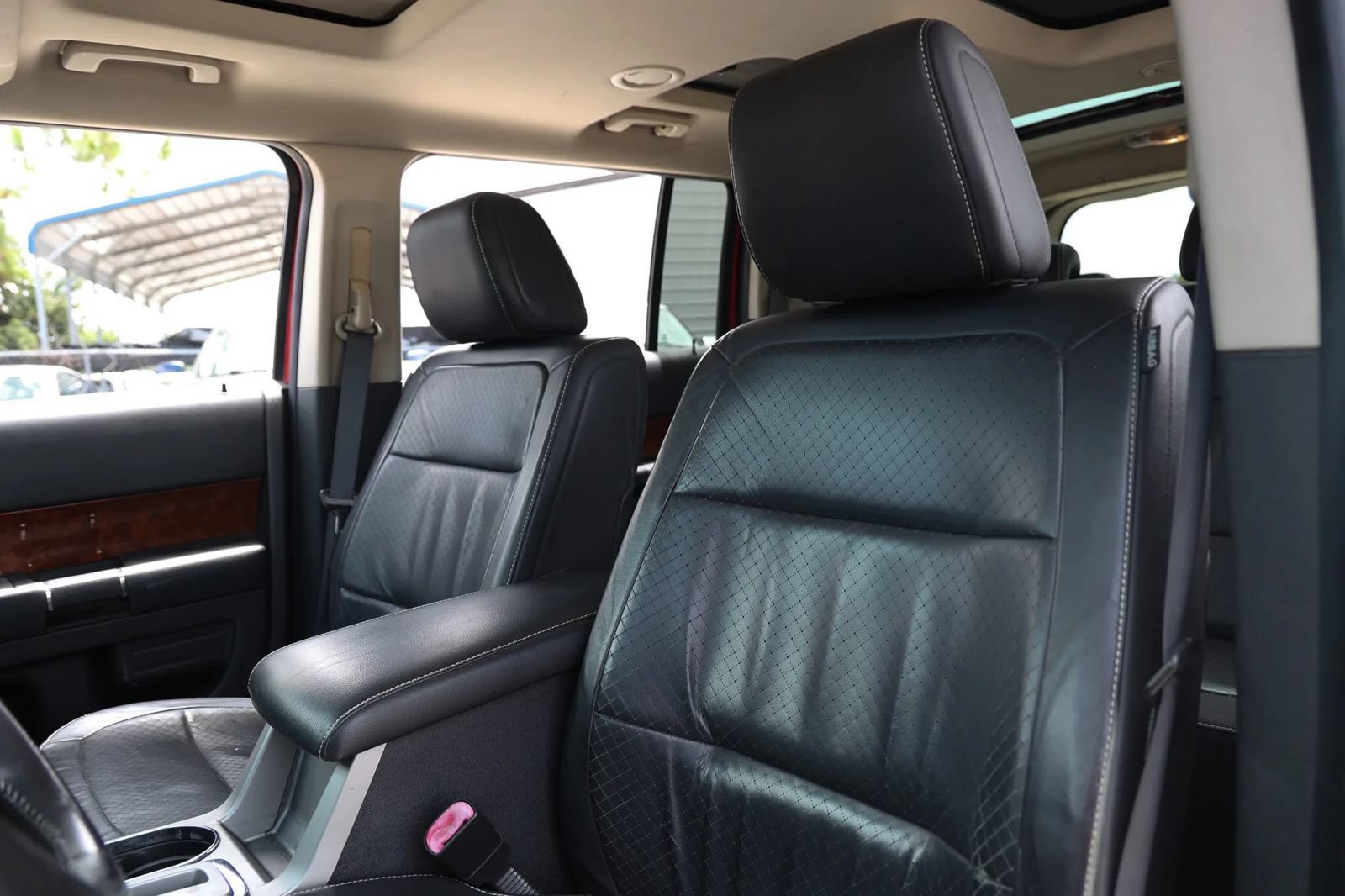Used 2009 Ford Flex Limited FWD image 21