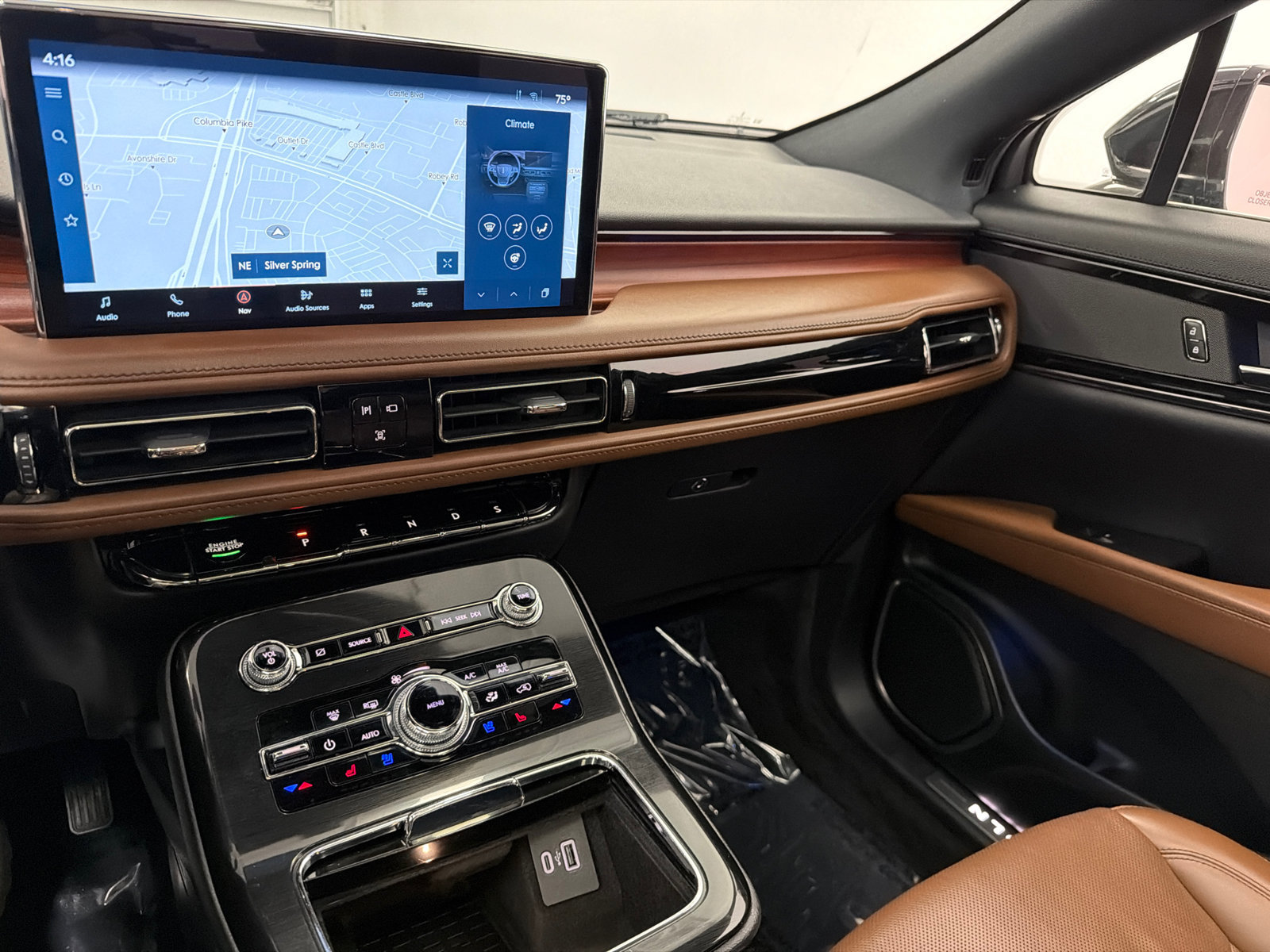 Used 2022 Lincoln Nautilus Reserve FWD image 26