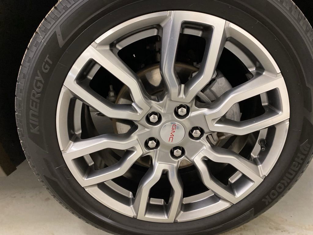 Used 2024 GMC Terrain Denali w/ Denali Premium Package image 24