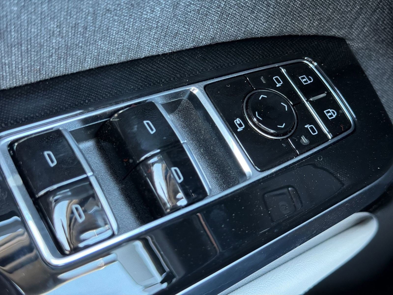 New 2026 Cadillac Escalade Platinum Sport AWD/4WD image 13