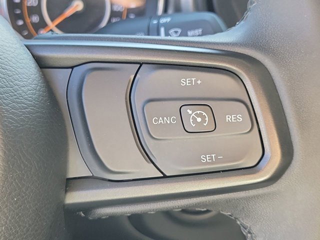 Used 2023 Jeep Gladiator Sport image 32