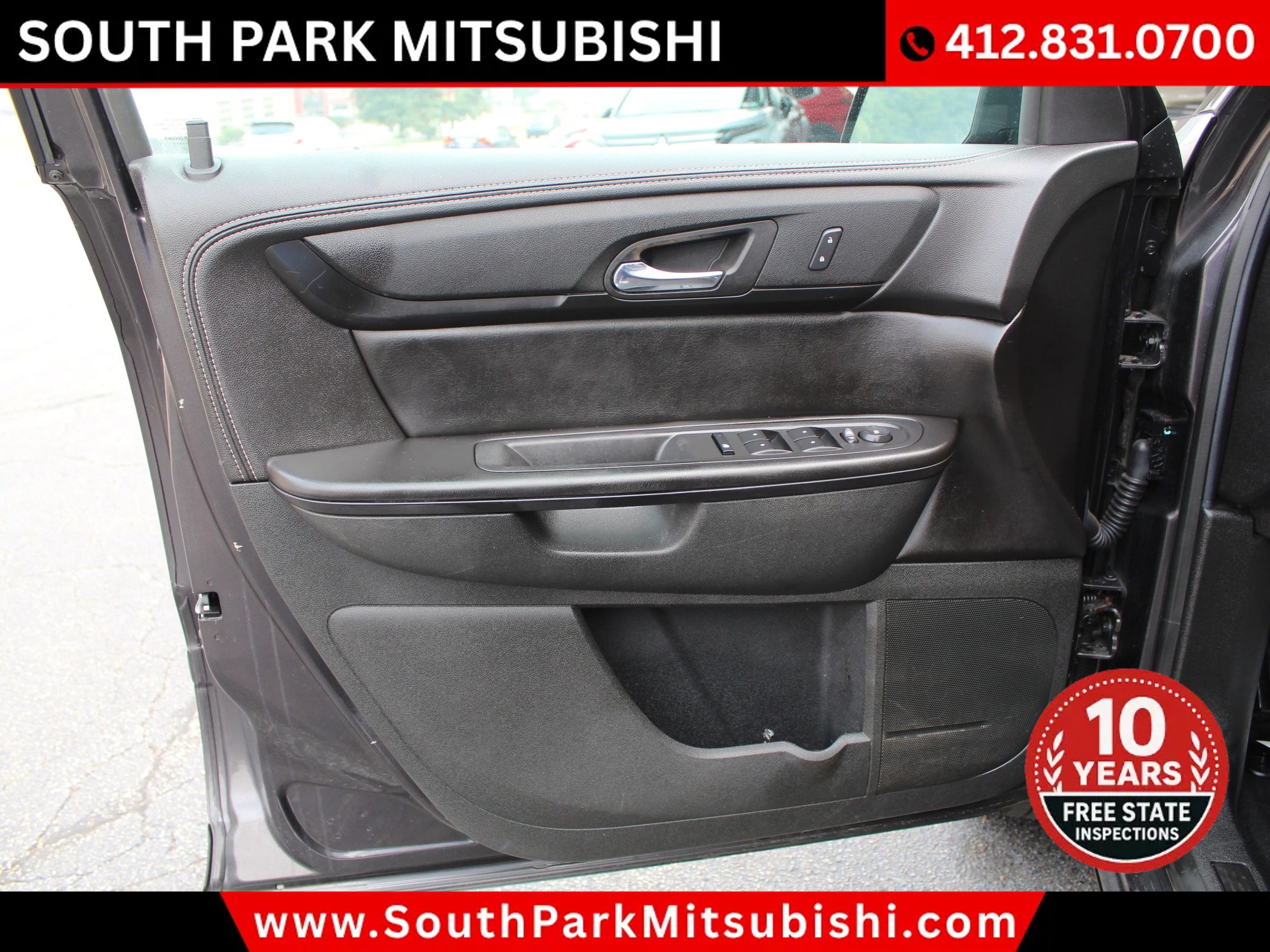 Used 2015 GMC Acadia SLE FWD image 13