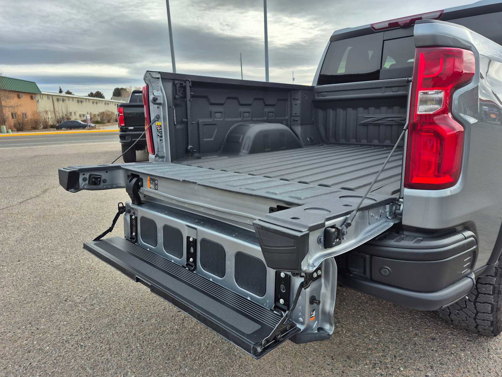 Used 2024 Chevrolet Silverado 1500 ZR2 w/ ZR2 Bison Edition image 6